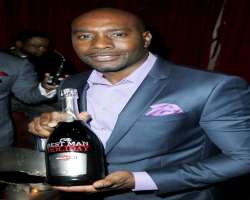 Morris Chestnut consuming alcohol Morris Chestnut consuming alcohol